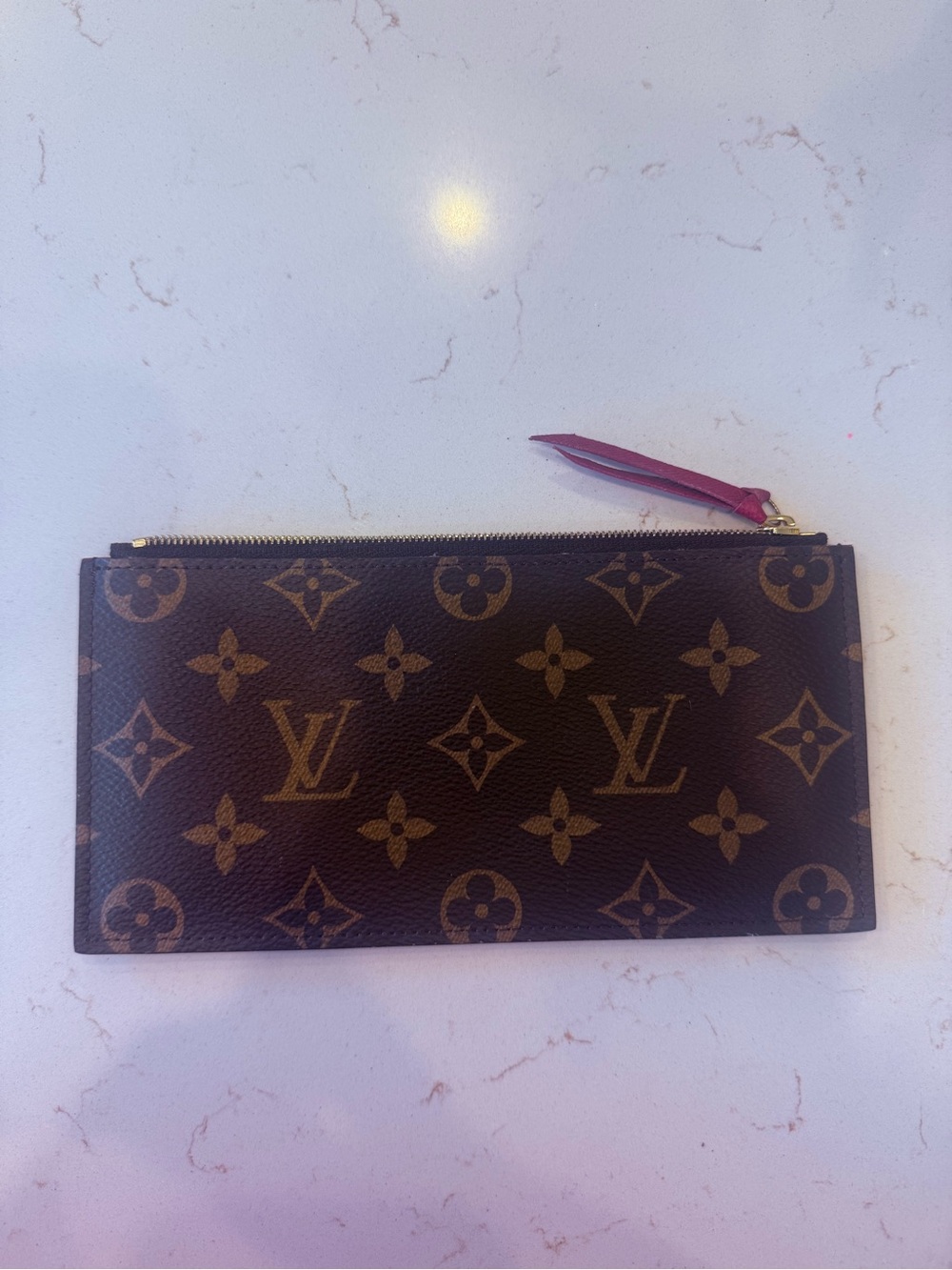Louis Vuitton Monogram Pochette Felicie! Perfect condition and barely used! - Picture 4 of 6